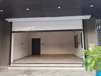 Prime showroom for rent